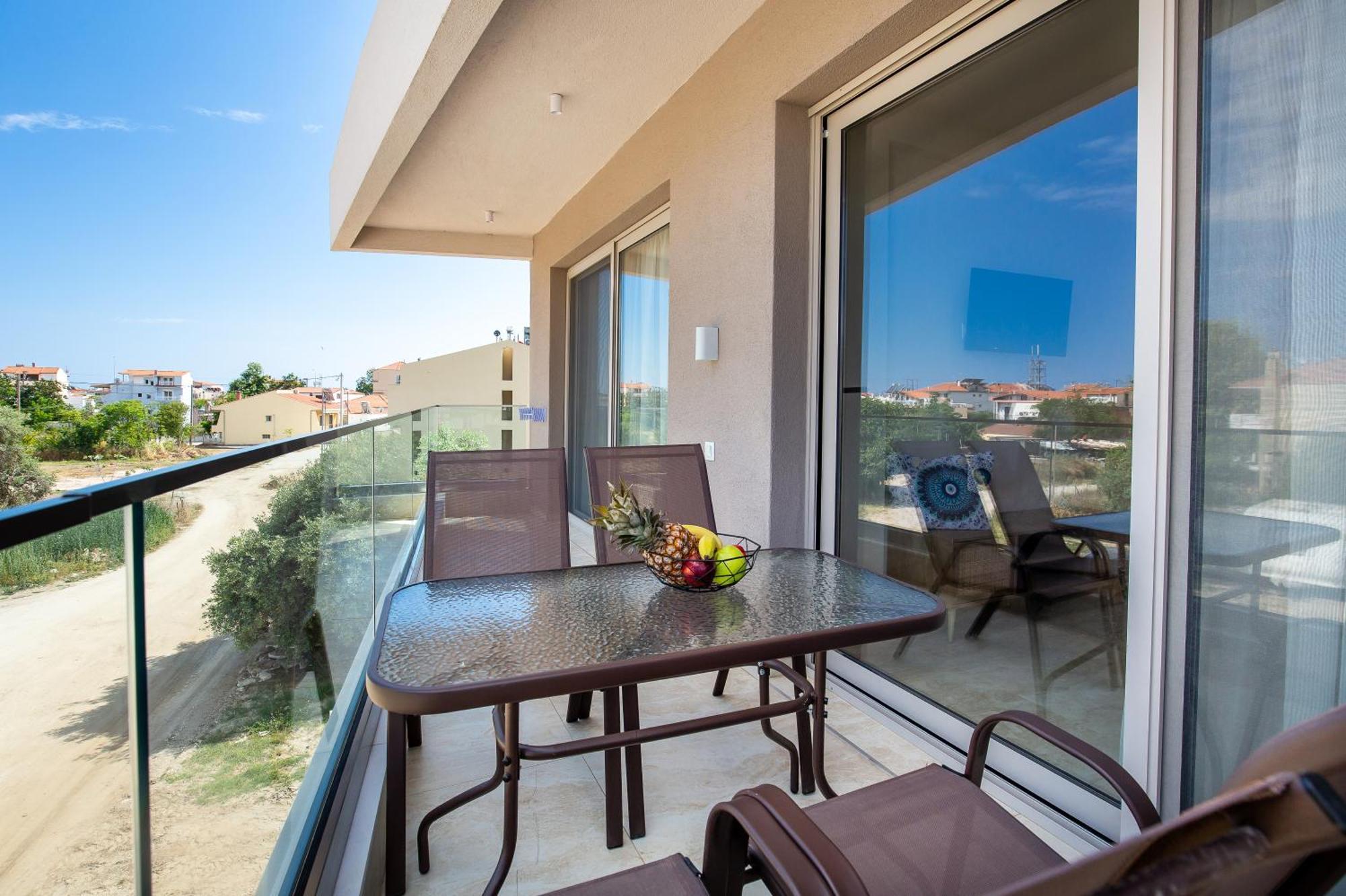 Diamela Apartments يميناريا المظهر الخارجي الصورة