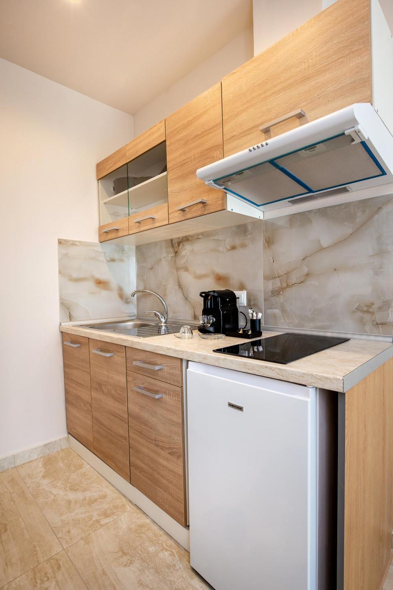 Diamela Apartments يميناريا المظهر الخارجي الصورة